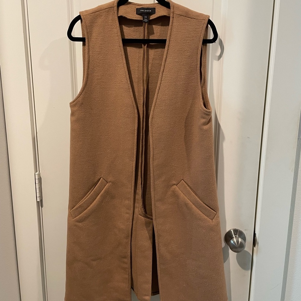 Halogen Tan Vest